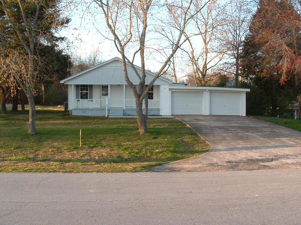 1st image of 153 Elgin Dr