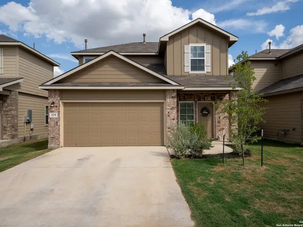129 Legendary Trail Loop, Floresville, TX 78114