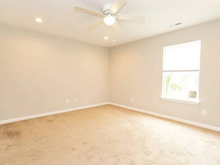 2106 Duncan Ave #102 — Photo 9
