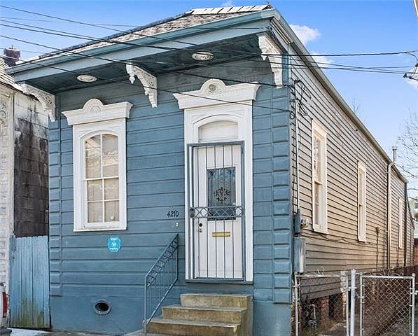 1st image of 4210 Dauphine St