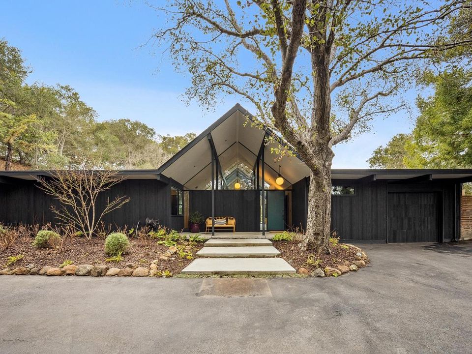 1st image of 3136 Alexis Dr