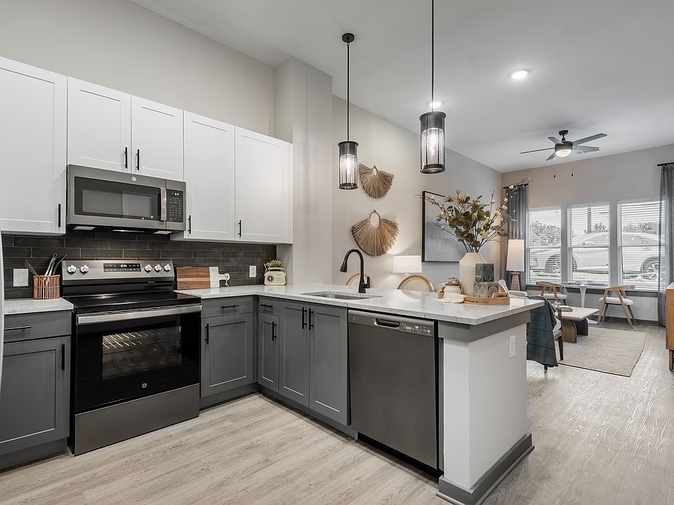 Modern Kitchen With Large Island