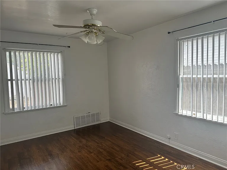 35214 Avenue C — Photo 16