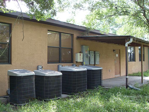 3rd image of 2800 Orange Ave