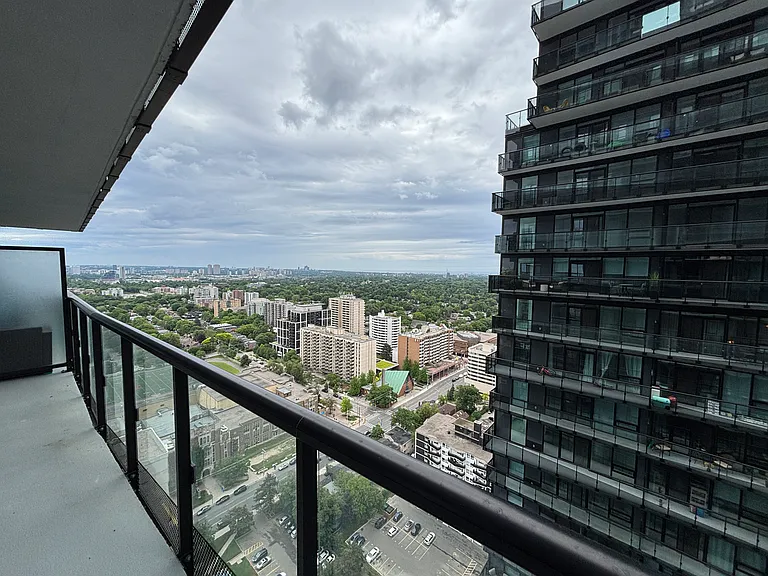 117 Broadway Ave — Photo 30