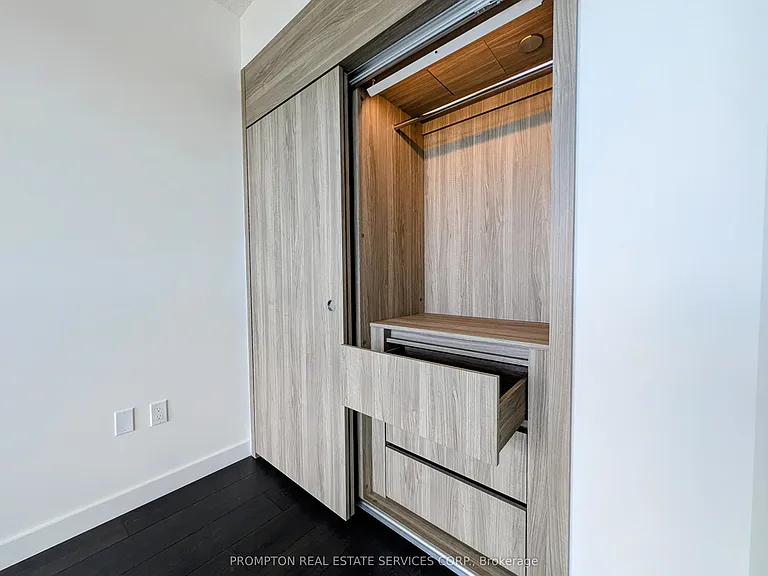 75 Billes Hts #1103 — Photo 13