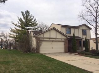 1335 Knightsbridge Rd, Canton, MI 48187