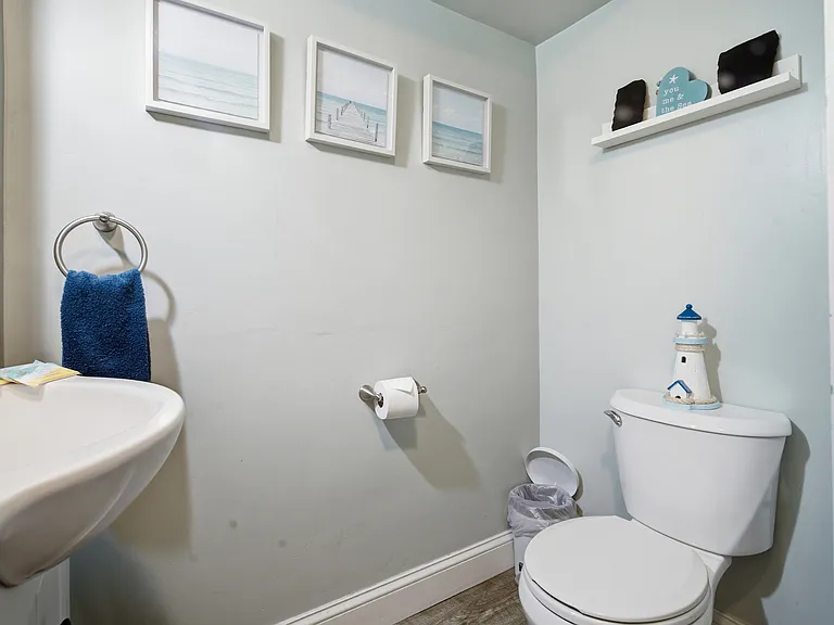 125 N End Blvd #2 — Photo 7