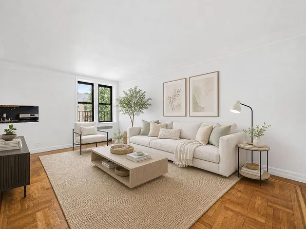 4755 39th Pl APT 3H, Long Island City, NY 11104