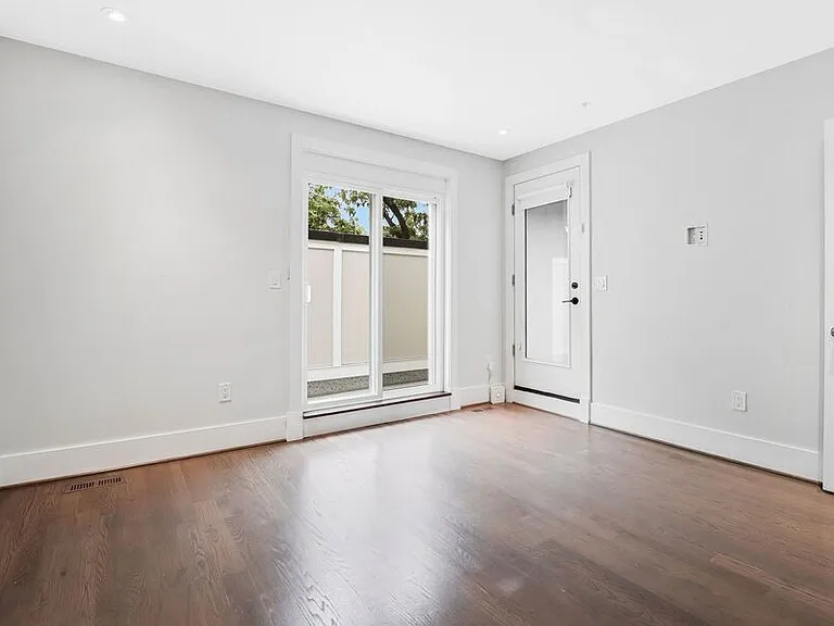 51 Quincy Pl NE #2 — Photo 26