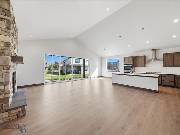 4th image of 411 Cloudfield Cir