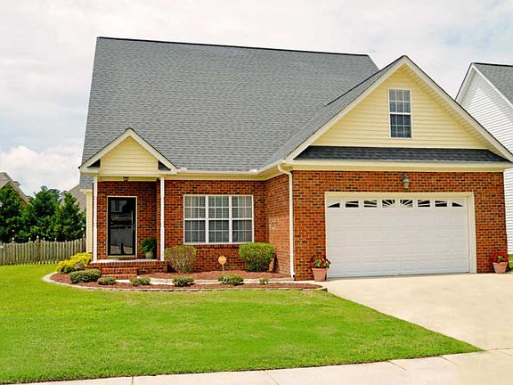 2nd image of 3920 Ashcroft Dr
