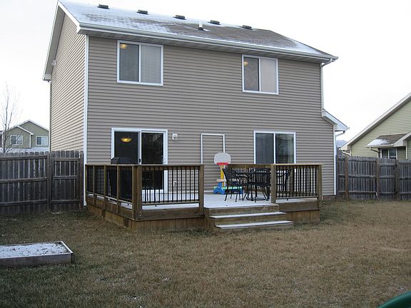 2nd image of 2215 SE Florence Dr