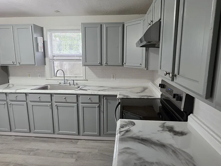 8136 Pecan Ter — Photo 9
