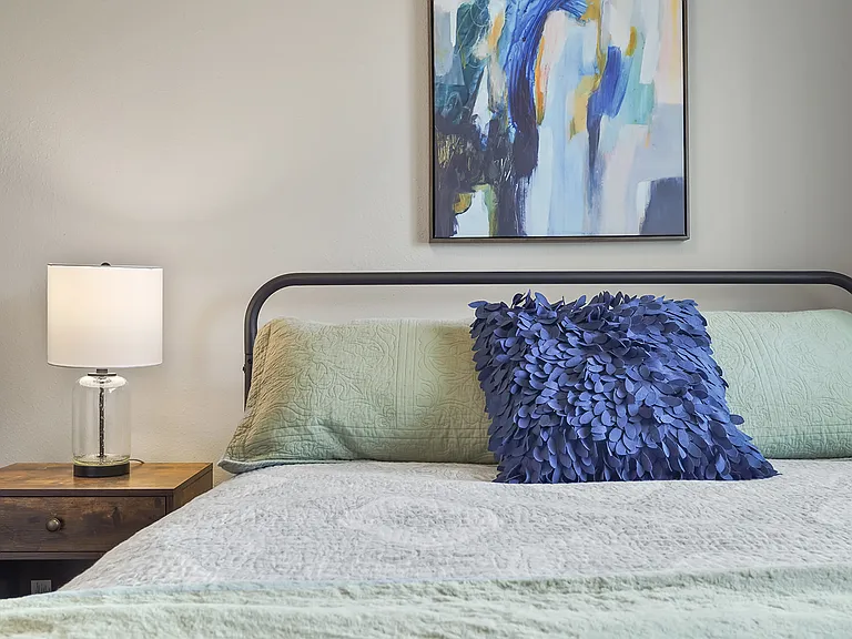 6871 N Fairfax Ave — Photo 31