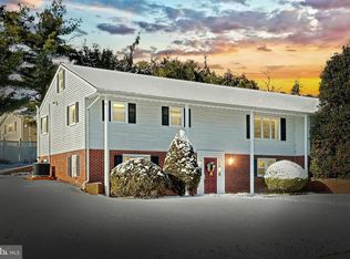 215 Cardinal Dr, Shrewsbury, PA 17361