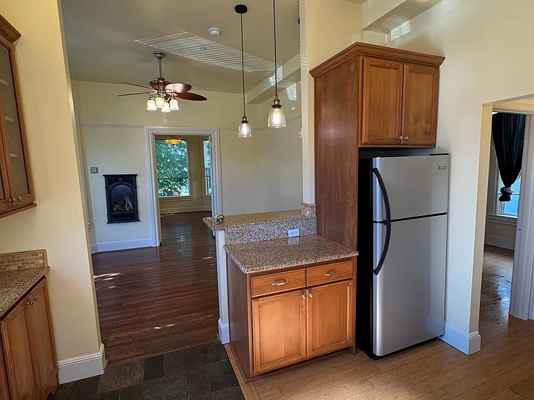 1104 SE Lincoln St #1 — Photo 7