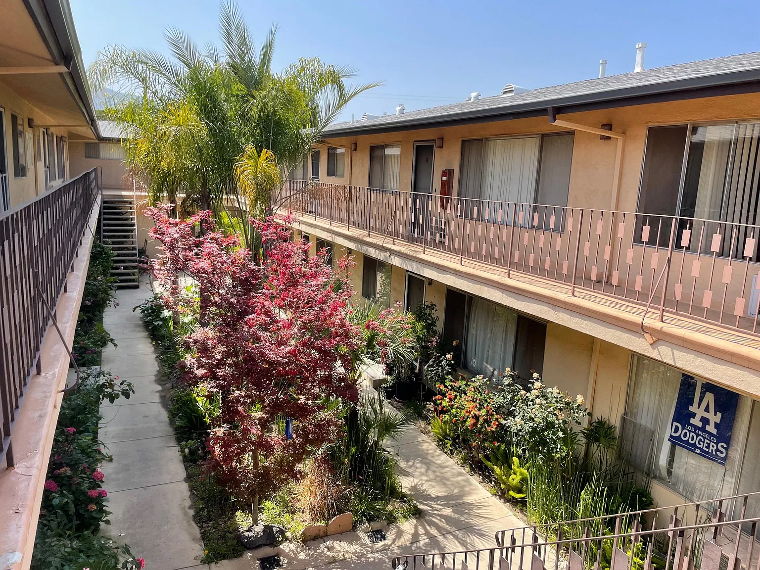 2 bed, 850 sqft, $2,295 — Photo 3