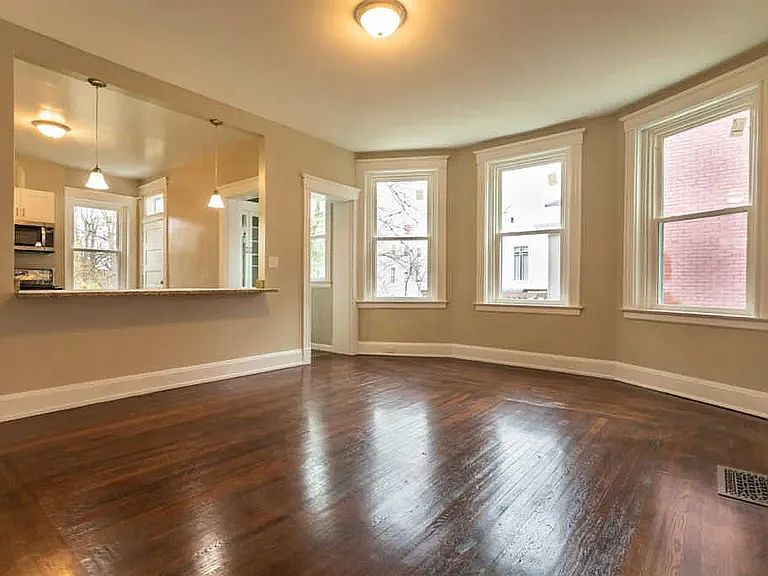1st image of 1854 Clarion Ave #1