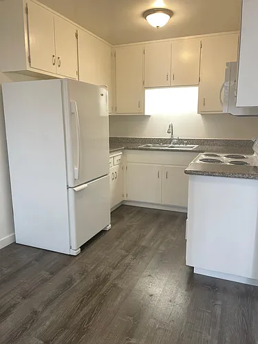 536 Adams St #1 Photo 1
