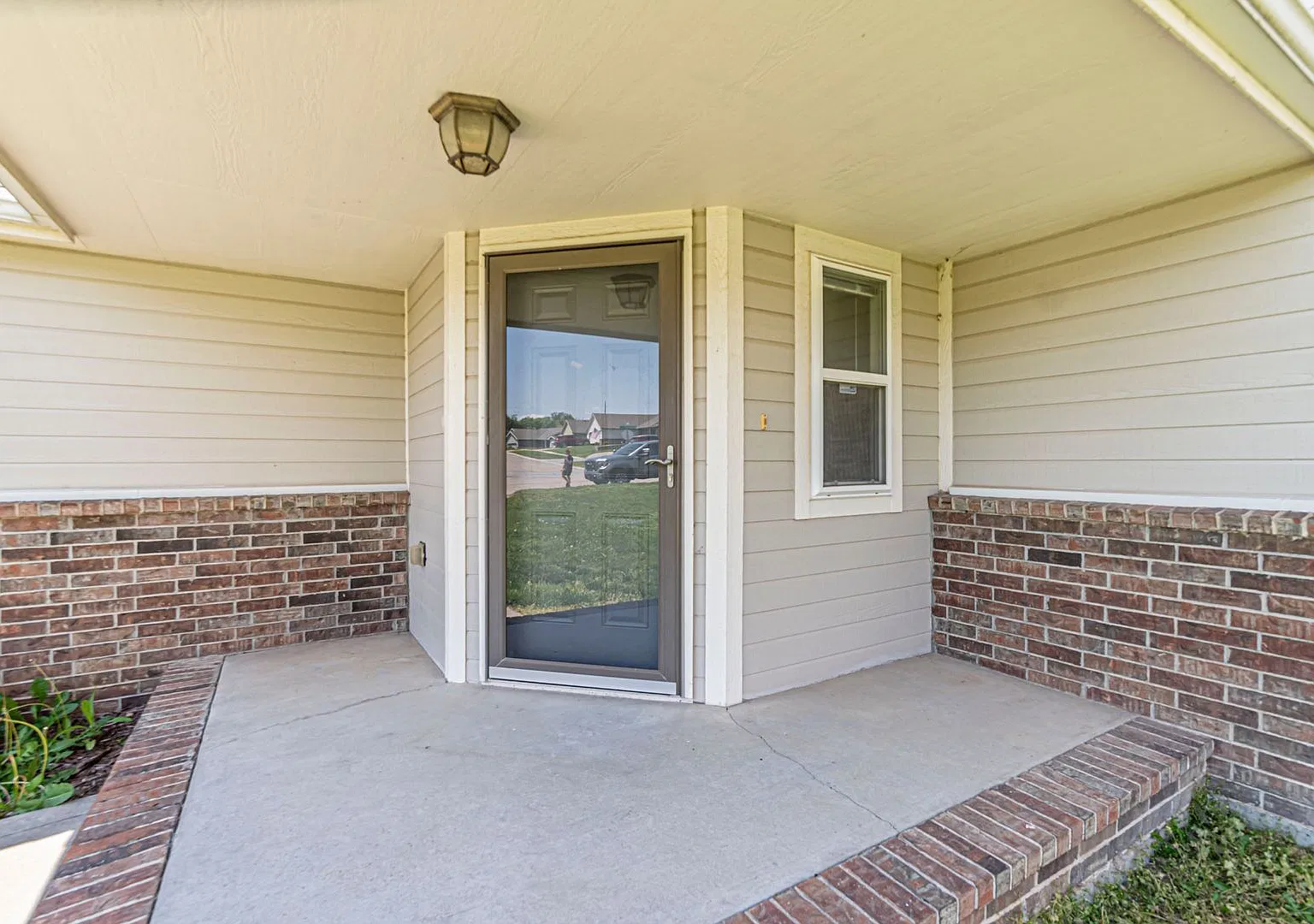 Please View The 3D Virtual Walk Through Before Scheduling a Showing! — Photo 2
