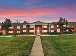 209 W Johnson St Unit 1B, Palatine, IL 60067