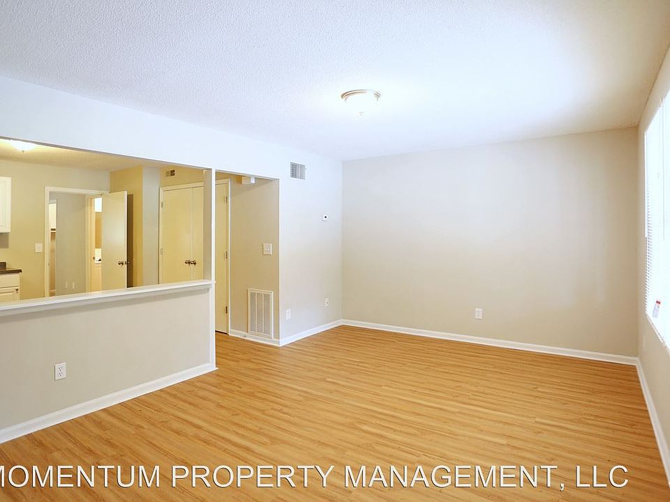 2nd image of 526 Carl St APT 4