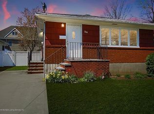 244 Willowbrook Rd, Staten Island, NY 10302