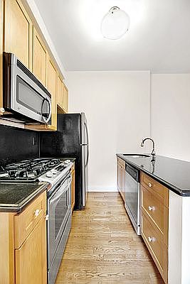 1st image of 121 Madison Ave APT 8A