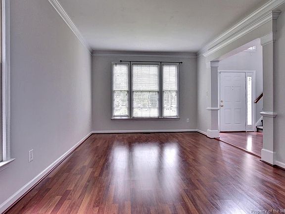 3rd image of 3017 Stoney Creek Dr
