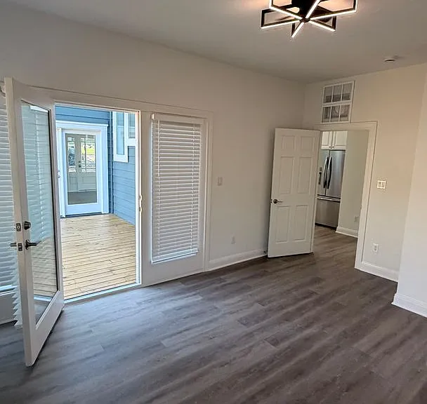 804 E Dean Keeton St — Photo 18