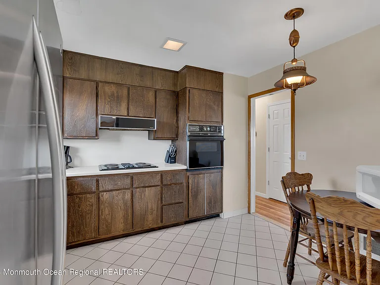 415 15th Ave — Photo 15
