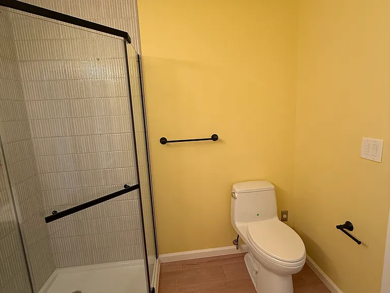 2367 NW Kearney St #1 — Photo 18