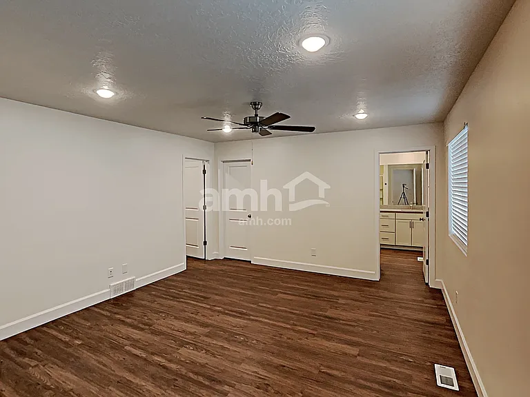 1309 N Rickshaw Ln — Photo 11