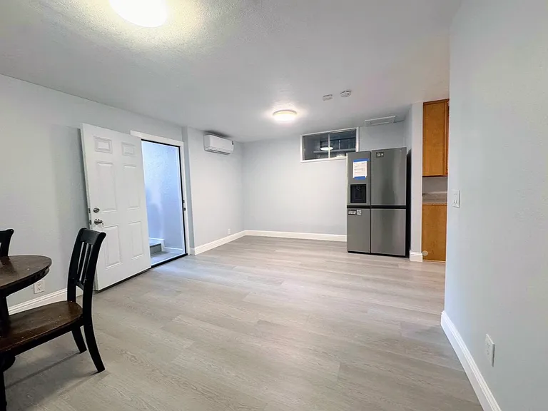 641 S 10th St #C — Photo 3
