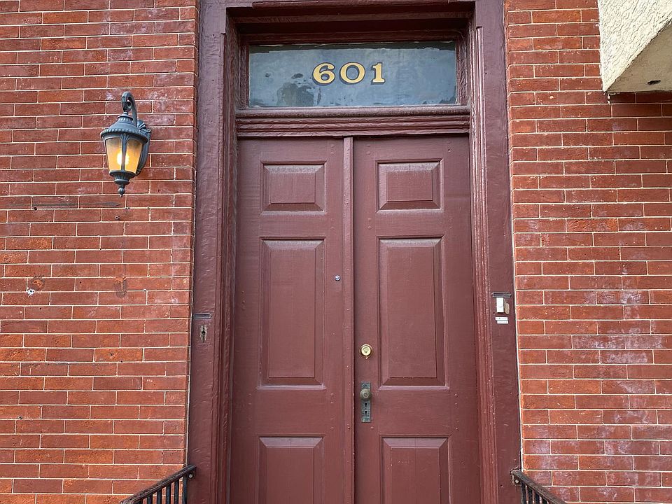 Entrance from Swede St.
