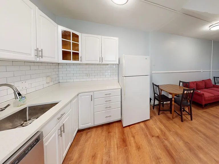 56 Hillside Pl #1 — Photo 2