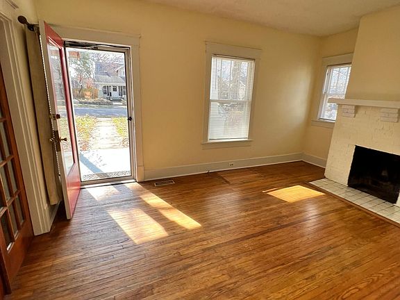 3rd image of 3702 Westbrook Ave #A