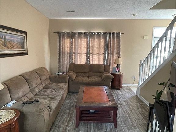 4th image of 374 Eden Ln Unit 4