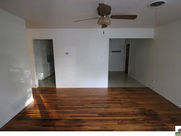 304 Ridge St — Photo 27