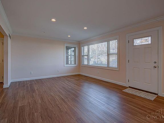3rd image of 641 Hill Ave