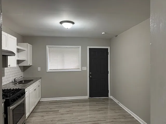 1275 E Washington Ave — Photo 6