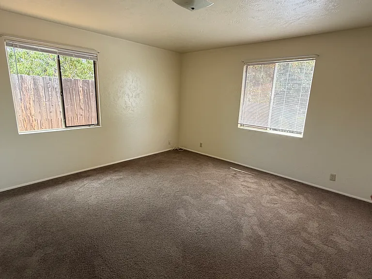 Eucalyptus Hills Dr — Photo 11