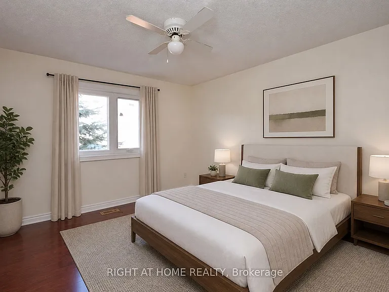 1466 Bayshire Dr — Photo 13
