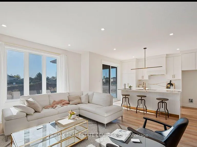 49 Lucas Rd #UPPER ONLY — Photo 7