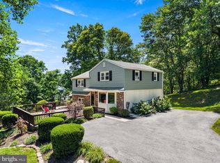 525 Oriole Dr, West Chester, PA 19380
