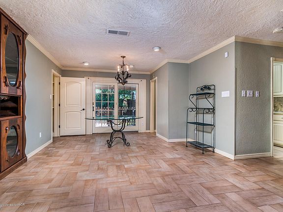 4th image of 3411 Teckla Blvd