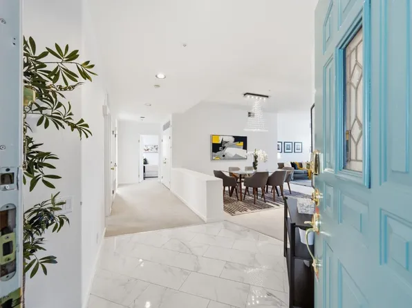 720 Promontory Point Ln APT 2209, Foster City, CA 94404