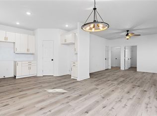 211 Harrison St, Pomona, KS 66067