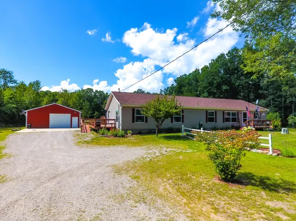 2979 S Extension Rd, Cheboygan, MI 49721